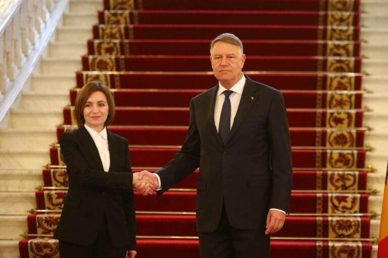 Klaus Iohannis, vizită oficială la Chişinău. Ce va discuta cu Maia Sandu