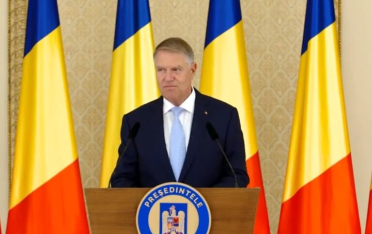 Iohannis, mesaj de Ziua Limbii Române: Oricât de departe am fi de meleagurile natale, limba română ne leagă dincolo de timp şi de meridiane şi ne defineşte ca popor