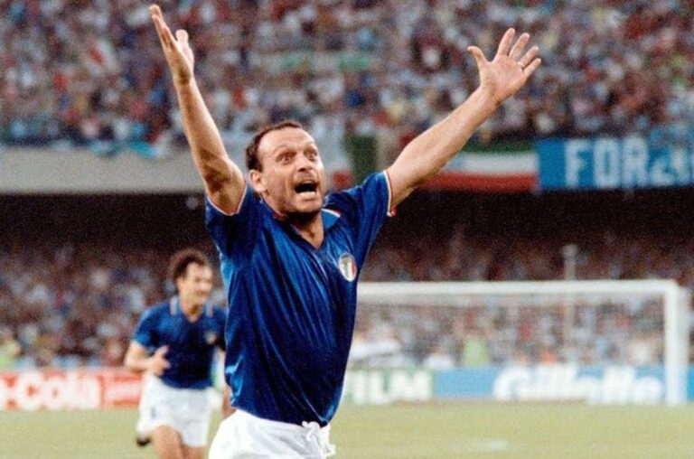 BREAKING NEWS            Veste tristă din Italia » A murit Salvatore „Toto” Schillaci, golgheterul nopților magice de la Coppa del Mondo '90, simbolul unei generații