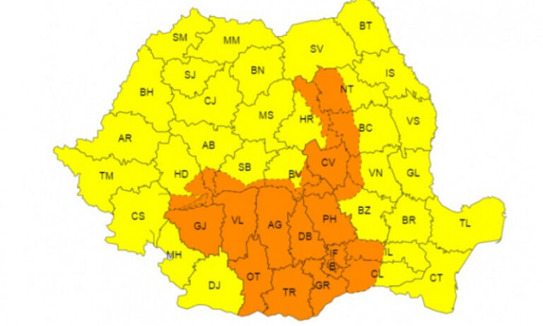 Meteorologii au emis Cod Galben și Cod Portocaliu de furtuni puternice