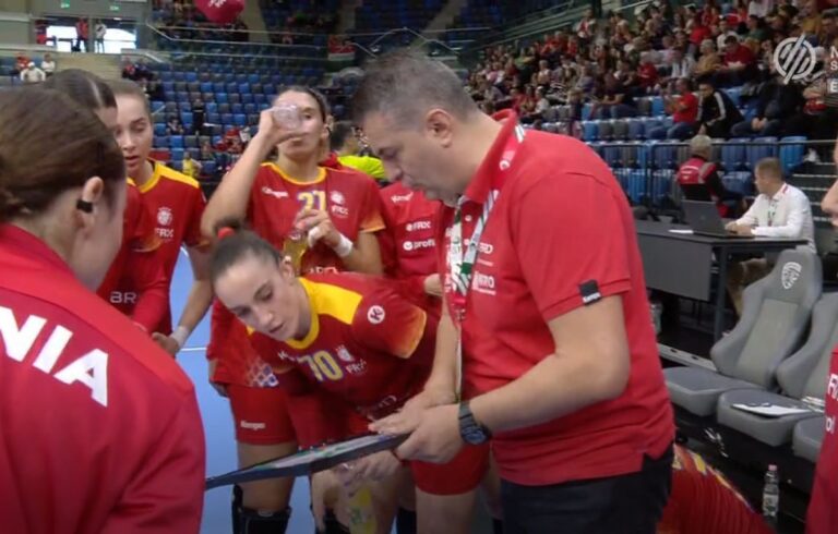 FOTO            România, bătută zdravăn de Ungaria » Florentin Pera are mult de lucru înaintea Campionatului European de handbal feminin