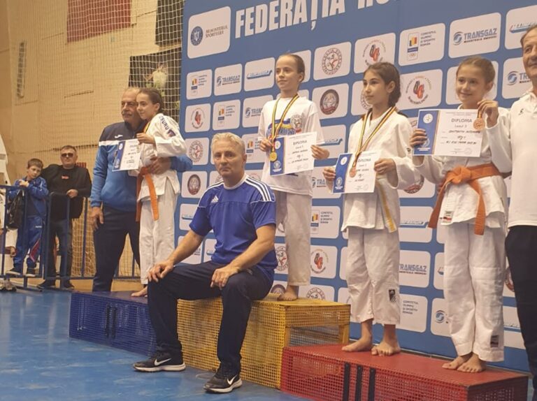 Judo / Aur şi bronz pentru LPS Petrache Trişcu la CN U12