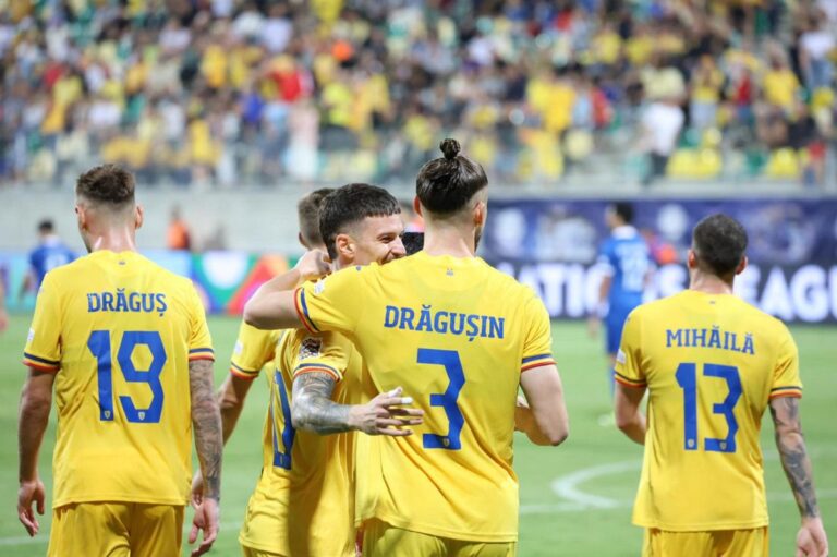 FOTO            7 momente inedite care nu s-au văzut la TV în Cipru – România » Ne așteaptă suspendarea de la UEFA + imaginea zilei, extrem de sugestivă, a celor două lumi din fotbalul românesc