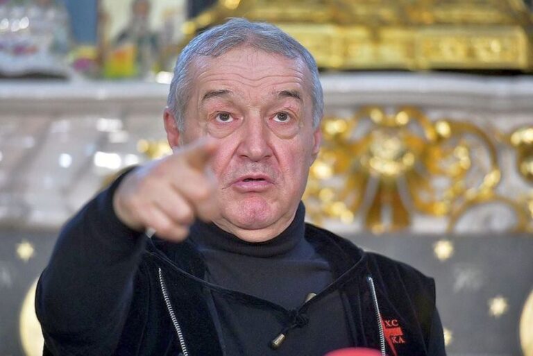 EXCLUSIV                    Gigi Becali a intrat în direct și a distrus doi jucători: „Toate baloanele au fost la adversar! Nu mă interesează”