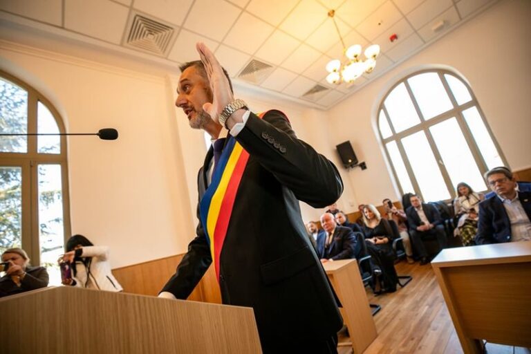 Mario De Mezzo, primarul municipiului Slatina: „Am depus astăzi, cu emoție și smerenie, jurământul de învestitură pentru primul mandat de primar”