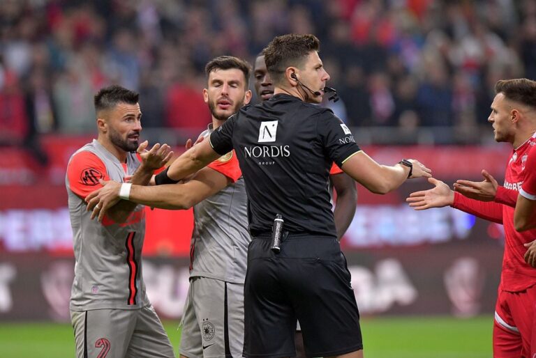 A văzut Dinamo – FCSB și-l propune la națională pe jucătorul care n-a mai fost de PATRU ani la lot: „Trebuie dublură acolo!”