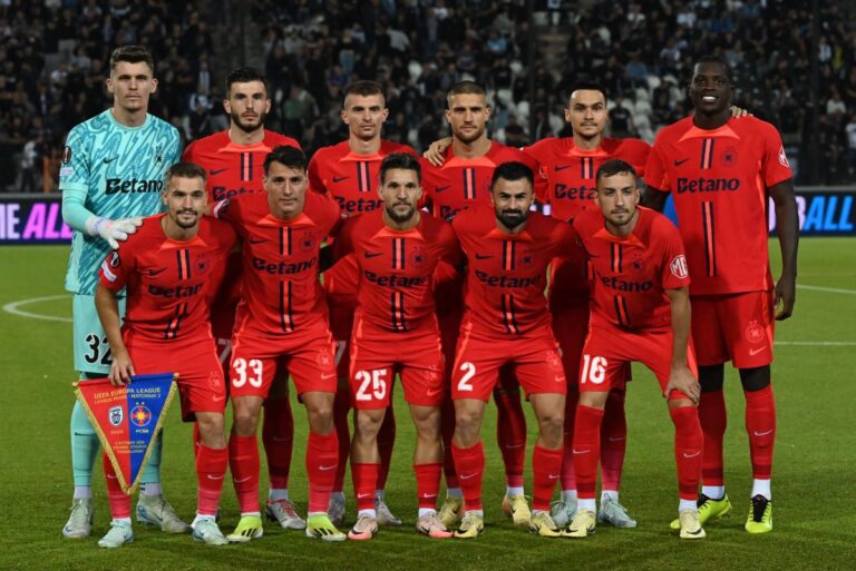 BREAKING NEWS            Gigi Becali a luat decizia! Planul pentru meciurile cu Dinamo, Rangers și Rapid » Partida care va fi „sacrificată”: „Vom menaja jucători cu ei”