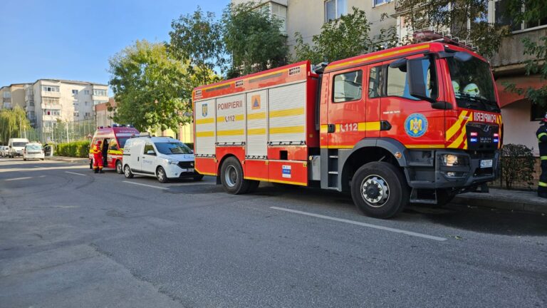 Incendiu izbucnit la un bloc de pe strada Prelungirea Tunari, din Slatina
