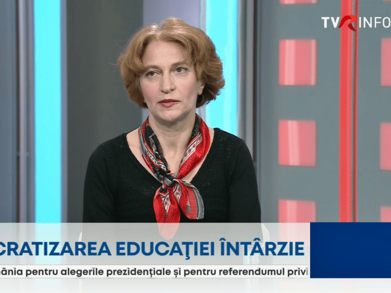 Profesoara Nina Vasile: De 8 ani am dus la inspectorat toate documentele în dosarul cu șină pentru înscrierea la titularizare. Ceri profesorilor să folosească inteligența artificială, dar le ceri să vină la înscriere cu dosare de documente
