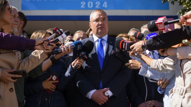 Nicolae Ciucă, răspuns evaziv, întrebat de ce PNL i-a tolerat pe Mihai Chirica și Costel Alexe, dar pe Nelu Tătaru l-a exclus