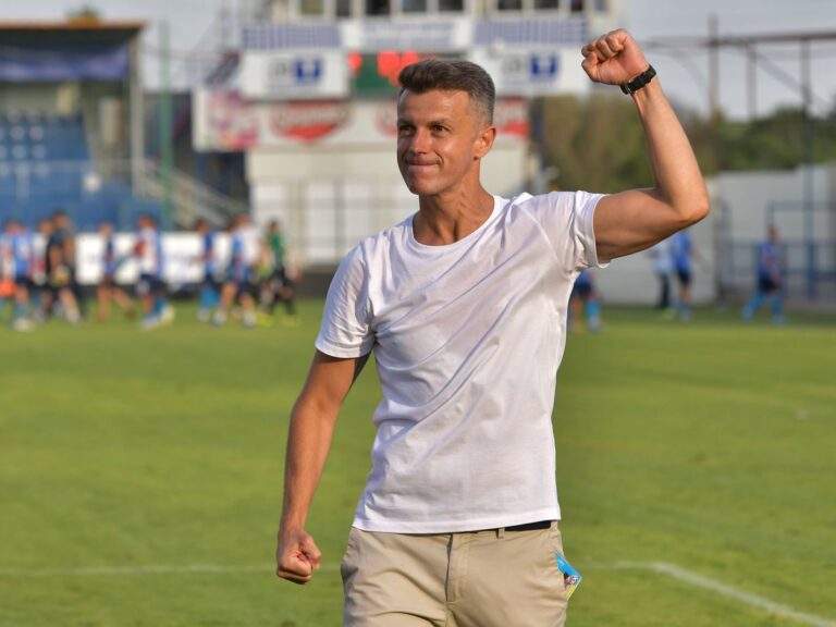 EXCLUSIV            Ovidiu Burcă a nominalizat fotbalistul esențial pentru Dinamo: „Echilibru și leadership”