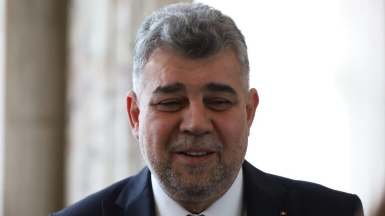 Marcel Ciolacu, rugat să îşi spună numele, pe litere, în limba engleză: „Ciolacu se spune şi în engleză, şi în română”