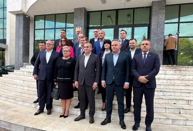 PSD OLT și-a depus candidaturile pentru Parlamentul României la BEJ