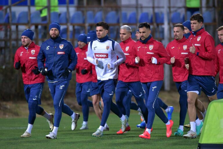 VIDEO+FOTO            Prezență-surpriză la ultimul antrenament al echipei naționale: „Mai am puțin și revin”