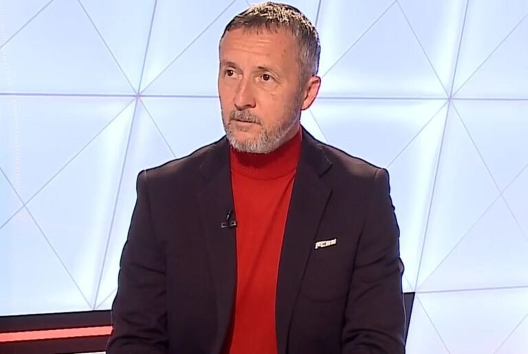 ULTIMA ORĂ            Mihai Stoica, anunț incredibil în direct la TV despre jucătorul lui FCSB: „A plecat la Disneyland” » Panduru a luat foc când a auzit: „Cum să mergi în vacanță acum?”