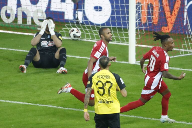 EXCLUSIV                    Fostul atacant rapidist și antrenor la Olympiakos avertizează FCSB: „Grecii au un curaj ofensiv nebun. El e un veritabil killer!” » Fază de comă cu Rică Răducanu: „Am înlemnit!”