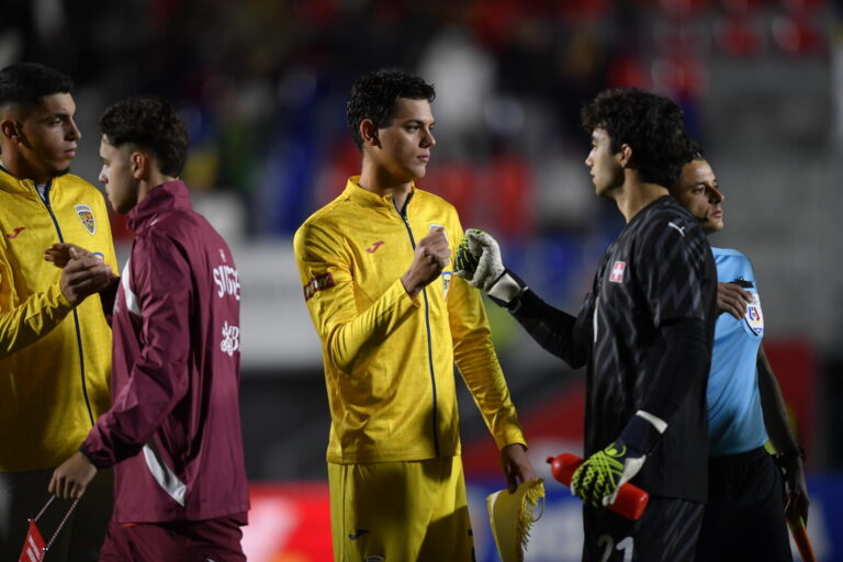 România U20 / Costin Curelea a făcut convocările pentru meciurile cu Portugalia şi Italia