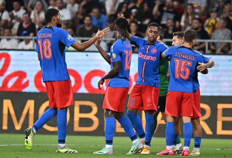 BREAKING NEWS                    Fotbalistul de la FCSB l-a sunat pe Becali și l-a scos din sărite: „L-am ascultat, vorbea în limba lui. Îi reziliez, ce să fac?”