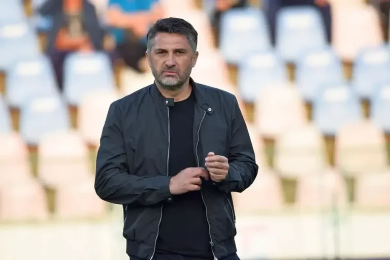 LIVE            Liga 2, runda #15 » Scor șocant la debutul lui Claudiu Niculescu + Ovidiu Burcă, egalat în prelungiri. Acum e Corvinul – Csikszereda. Toate rezultatele + clasamentul