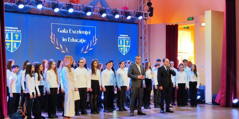 Gala Excelenței în Educație. Consiliul Județean Olt a premiat, și anul acesta, 732 de elevi și 235 de profesori, pentru rezultatele remarcabile obținute la competiții școlare naționale