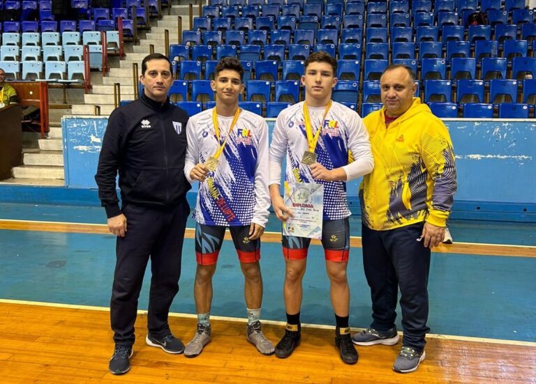Lupte / Mihalcea şi Boicea au impresionat la CN de lupte U17