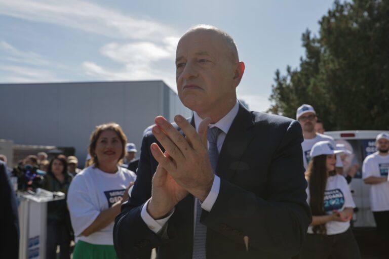 Mircea Geoană i-a cerut lui Marcel Ciolacu să își prezinte scuzele Diasporei. „Românii au plecat din țară că nu au loc de nepoți deștepti”