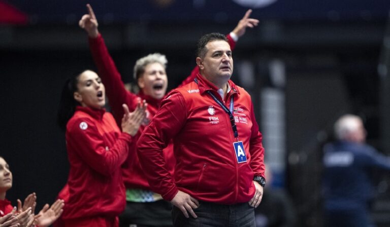 Handbal (f) / România, pregătită de EURO! Pera a anunţat lotul final