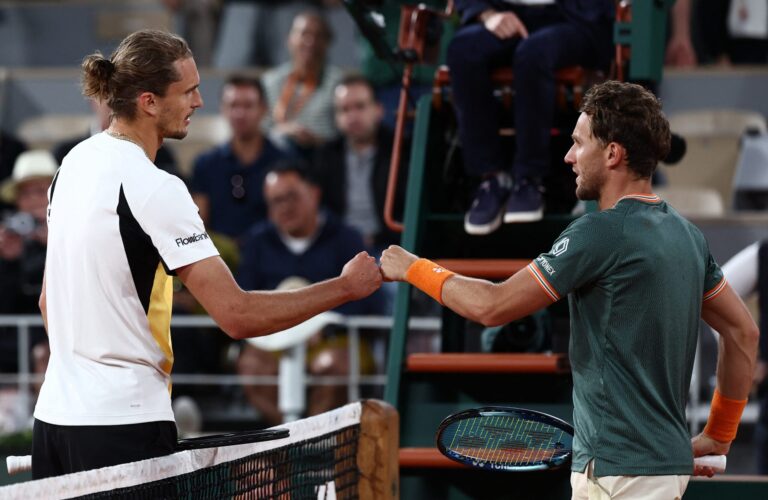 Casper Ruud și Alexander Zverev au completat tabloul semifinalelor de la Torino