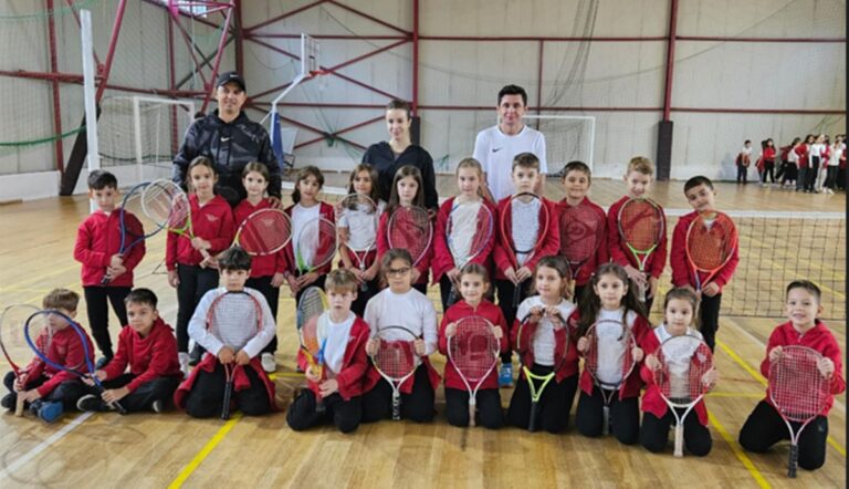 Tenis Club Stănică și Școala Gimnazială „Traian“, împreună în proiectul național „Născuți pentru tenis“