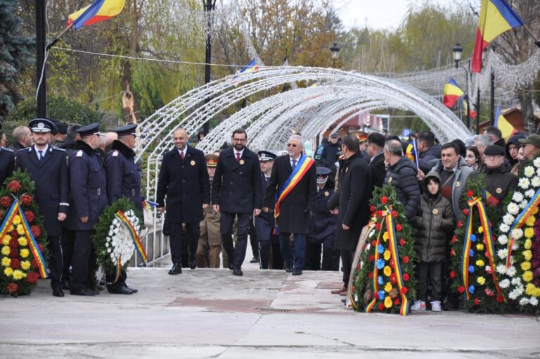 Ziua Națională a României sărbătorită la Caracal printr-o paradă impresionată