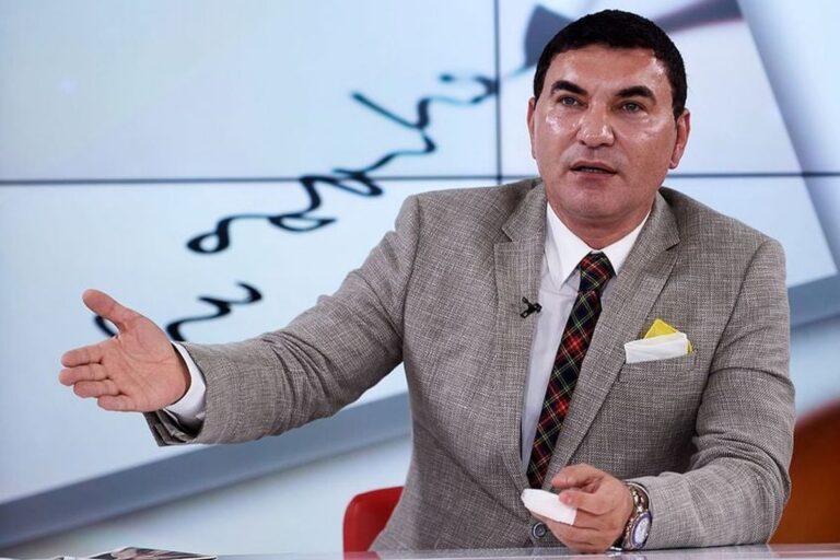 EXCLUSIV                    „Puternici de tot!” » Borcea a făcut topurile: cine promovează „sigur”, cine ia titlul în Superliga și unde o vede pe Dinamo în 2025