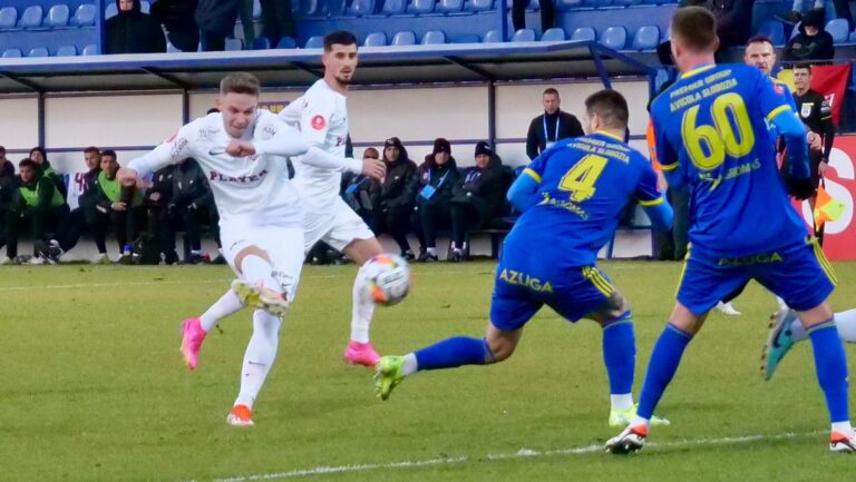 CRONICĂ DE CEZAR TITOR                    CFR Cluj pierde puncte importante cu Unirea Slobozia » Cum arată clasamentul în Superligă acum