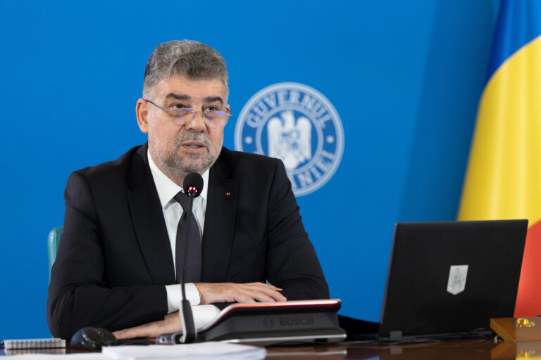 VIDEO Guvernul adoptă ordonanța „trenuleț” 2025. Marcel Ciolacu: Salariile bugetarilor nu cresc, înghețăm angajările la stat. Fiecare leu plătit la salariu va trebui justificat prin criterii de performanță și evaluări