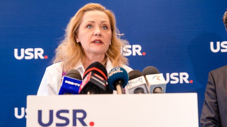 Elena Lasconi după discuția cu Klaus Iohannis de la consultări: „I-am cerut demisia. Am vorbit trei minute”