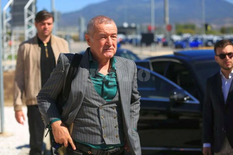EXCLUSIV                    Gigi Becali și-a făcut strategia de transferuri la FCSB: „Am pus ochii pe 2 jucători din Superliga”