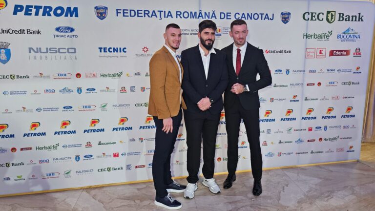 Marian Enache şi Andrei Cornea, premiaţi cu trofeul „Echipajul anului!“ la Gala Canotajului Românesc