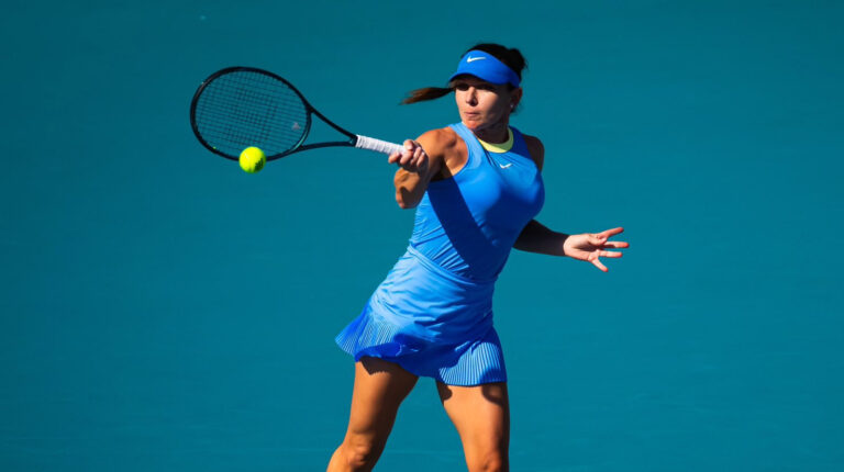 Simona Halep, învinsă de Rîbakina atât la simplu, cât și la dublu
