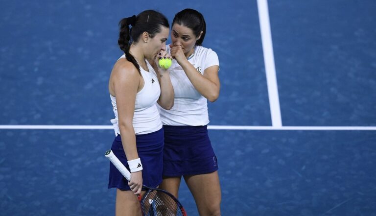 Să vină trofeul! Niculescu și Ruse, calificare la pas în finala turneului de la Angers