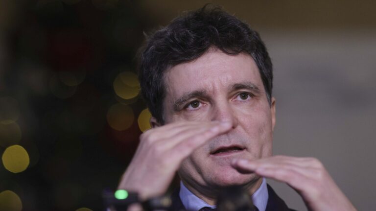 Nicușor Dan va candida la președinție ca independent în 2025: „Este nevoie de o schimbare fundamentală”