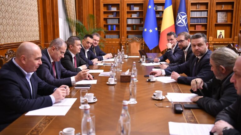 PSD, PNL, USR și UDMR au semnat pentru o coaliție a parcursului european și euroatlantic al României