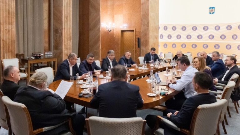 PSD, PNL, USR și UDMR, prima negociere pentru formarea viitorului Guvern: „Posibil candidat comun la alegerile prezidențiale”