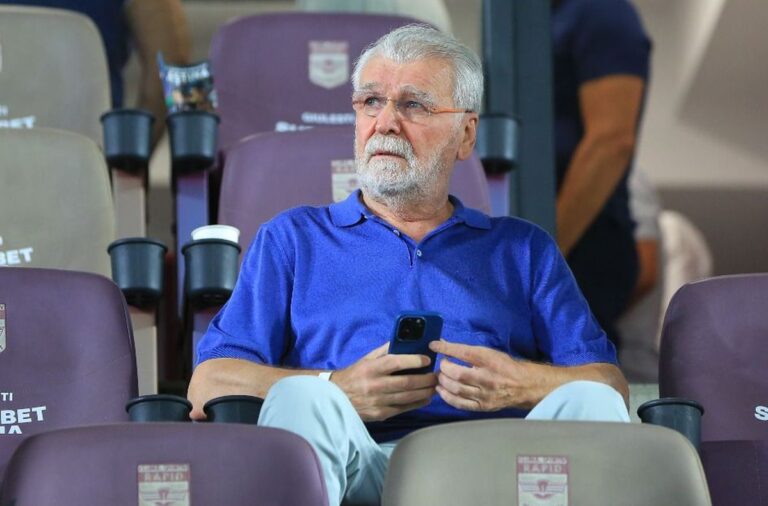 Fostul patron din Superliga vine cu teoria conspirației după decesul subit al lui Dinu Gheorghe: „Dacă s-a vaccinat, e clar! Ăștia vor să ne «curețe»!”