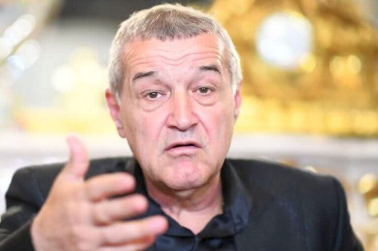 NEWS ALERT                    Gigi Becali a făcut praf doi jucători din UTA – FCSB: „Chiar atât de slab să fii?! Ați văzut ce burtică are?” » Vrea urgent o nouă achiziție