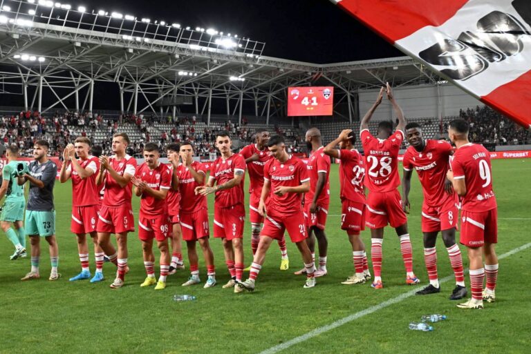 ULTIMA ORĂ                    Kopic nu l-a mai luat în Antalya » A doua plecare de la Dinamo în mai puțin de 24 de ore