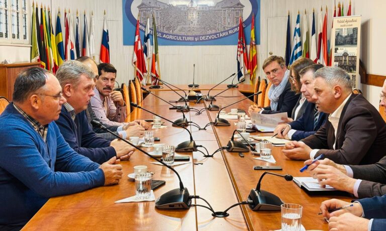 Întâlnirile ministrului Agriculturii, Florin Barbu, cu sectoarele pescăresc, suin și vegetal. Măsuri de sprijin și soluții pentru provocările fermierilor