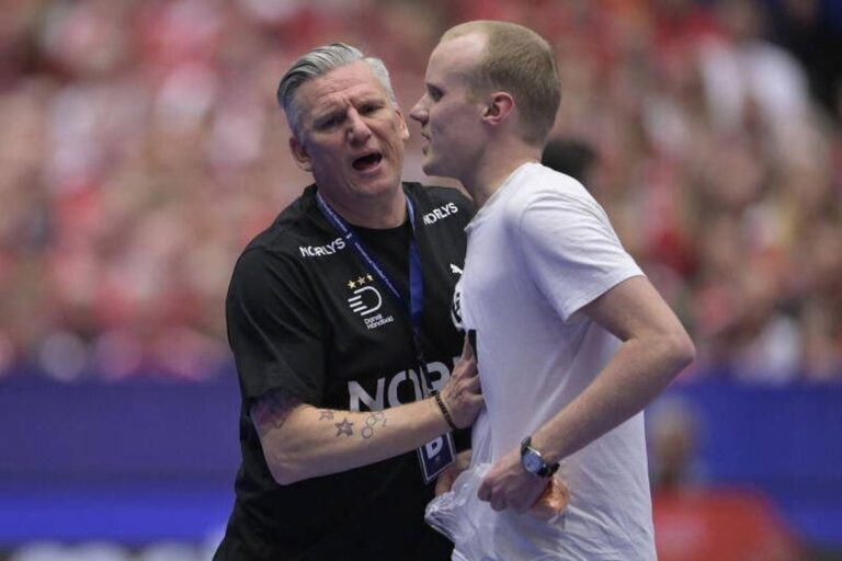 FOTO            „Ce dracu’ se întâmplă?!” » Stupoare în timpul meciului Cehia – Danemarca de la Campionatul Mondial de handbal masculin: „Penibil și prost realizat”