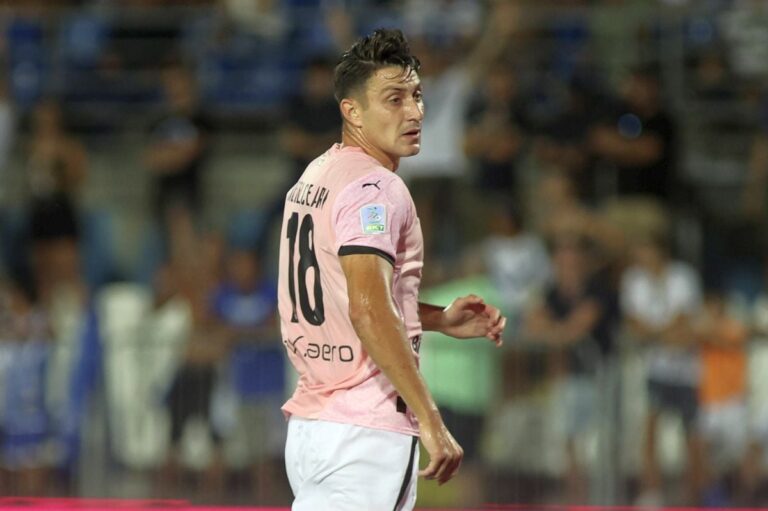 ULTIMA ORĂ                    Ionuț Nedelcearu, la mare căutare! După Dinamo, încă un club de tradiție a intrat pe fir