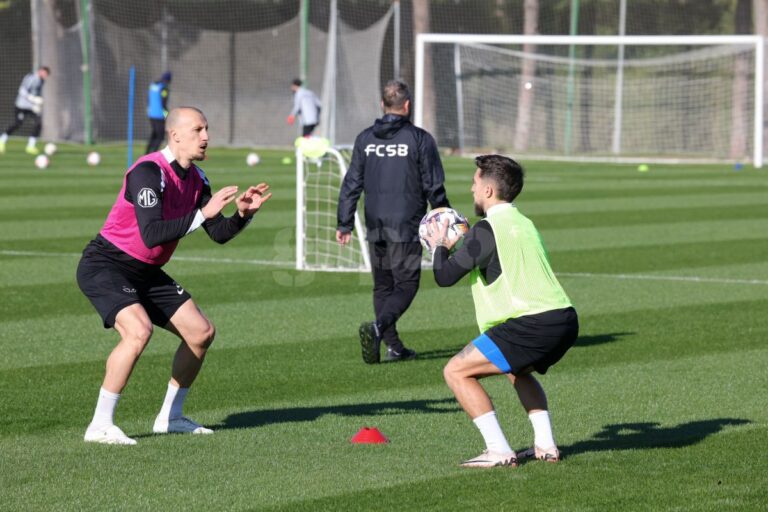 ULTIMA ORĂ                    FCSB a mai pierdut un om important: a plecat din cantonament direct la „vraci”