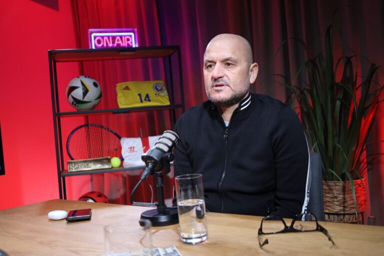 EXCLUSIV                    Mititelu a făcut „11”-le ideal din jucătorii pe care i-a avut la Craiova: „Dacă FCSB îl lua, avea superechipă. Împreună sunt letali” » Surpriză de proporții la antrenor