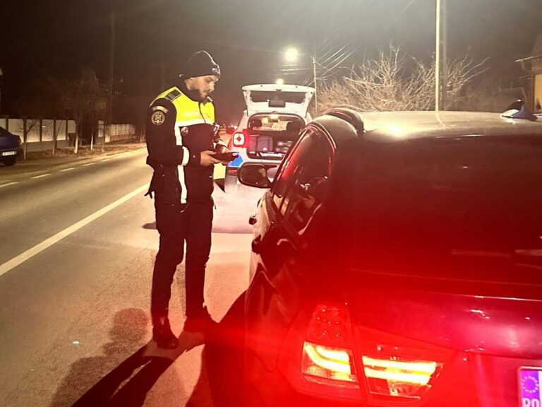Polițiștii olteni au reținut, în acest weekend, 19 permise de conducere